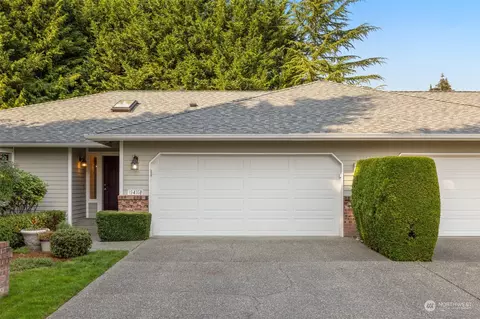 Exterior - 19416 2nd Dr SE #B, Bothell, WA 98012 photo 6 of 9