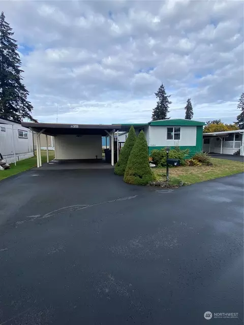 20718 9th Ave E #18, Spanaway, WA 98387