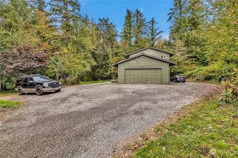 5025 Puget Rd NE, Olympia, WA 98516