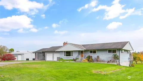 8134 Kickerville Rd, Blaine, WA 98230