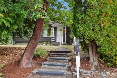 112 S Oyster Bay Ave, Bremerton, WA 98312