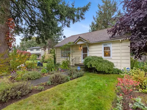 1573 NE 177th St, Shoreline, WA 98155