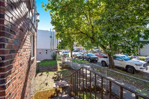 324 25th Ave S, Seattle, WA 98144
