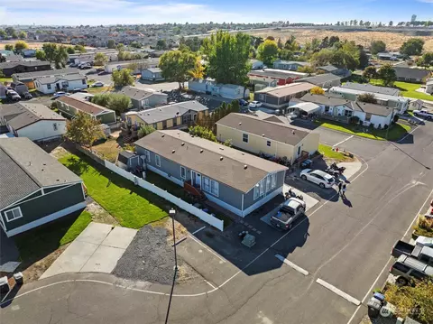 900 N Grape Dr #70, Moses Lake, WA 98837