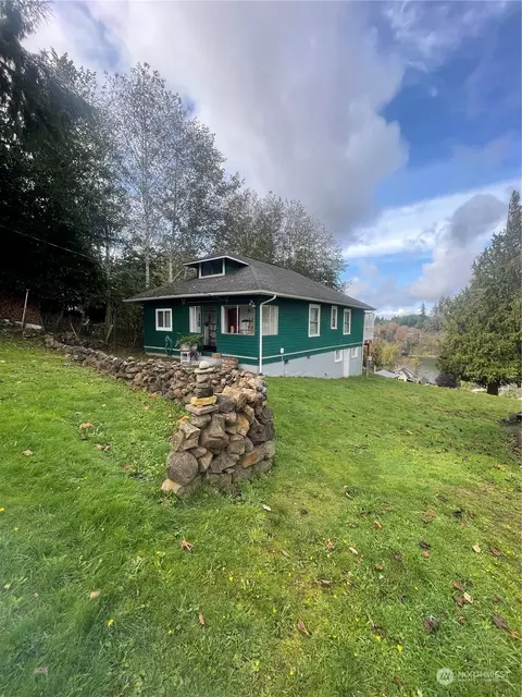 1238 Summit Ave, Raymond, WA 98577