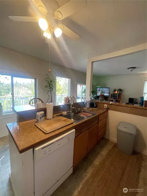 1238 Summit Ave, Raymond, WA 98577 photo 6