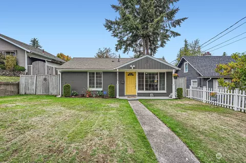 1035 E 47th St, Tacoma, WA 98404