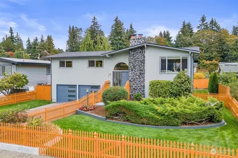 815 14th Way SW, Edmonds, WA 98020