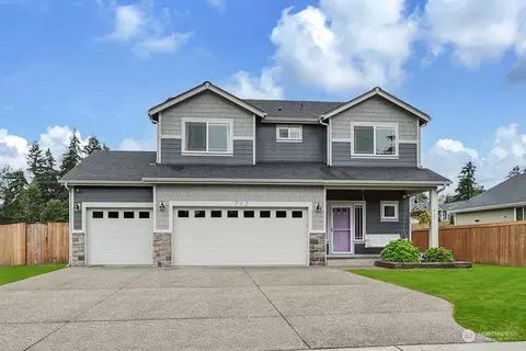 702 Hubbard Rd SE, Rainier, WA 98576