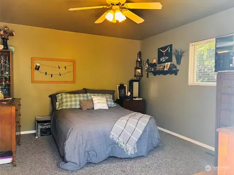 Bedroom - 506 SE 1st St, Winlock, WA 98596 photo 1 of 2