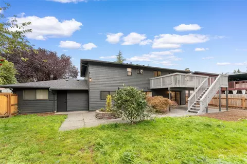 Exterior - 2422 Larlin Dr, Everett, WA 98203 photo 6 of 7