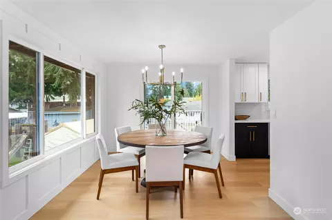 Dining - 2422 Larlin Dr, Everett, WA 98203 photo 1 of 1