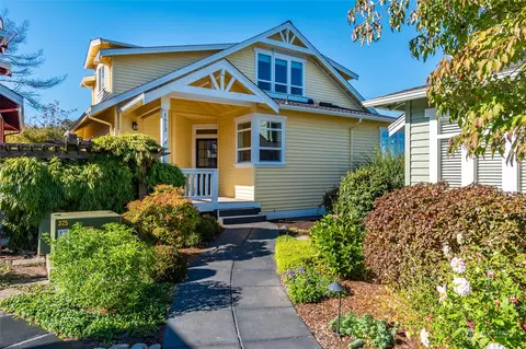 1613 26th Cir, Anacortes, WA 98221