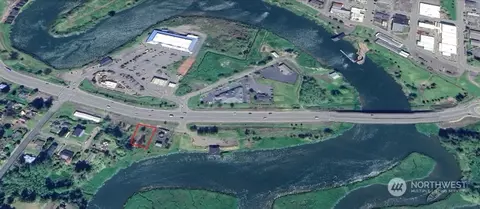 12 Laurel Ave, Raymond, WA 98577