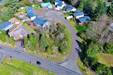 636 E Chance A La Mer NE, Ocean Shores, WA 98569