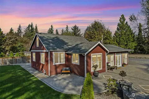 25446 SE 216th St, Maple Valley, WA 98038