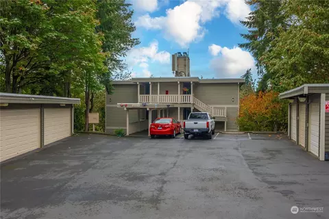 23407 18th Ave S #6, Des Moines, WA 98198