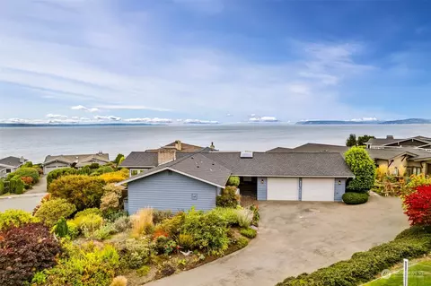 811 Somerset Ln, Edmonds, WA 98020