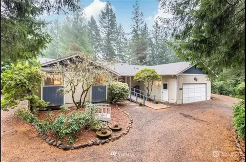 91 E Paint Brush Ln, Union, WA 98592