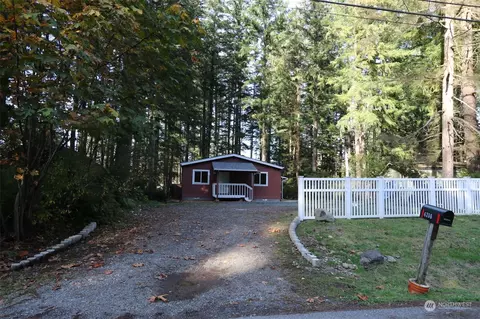 6208 Shamrock Rd, Maple Falls, WA 98266