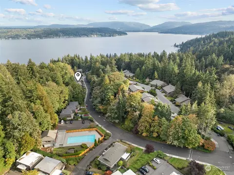 17018 NE 2nd Pl, Bellevue, WA 98008