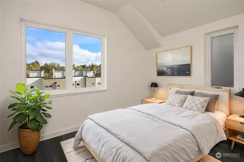 Bedroom - 119 27th Ave E #A, Seattle, WA 98112 photo 3 of 5