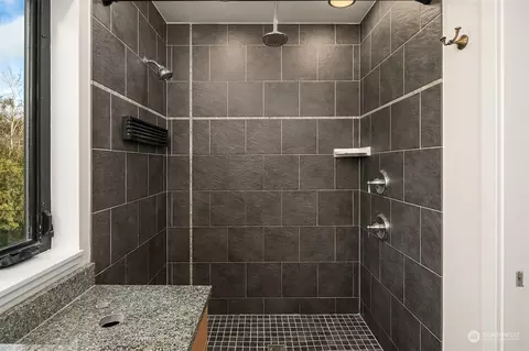 Bath - 119 27th Ave E #A, Seattle, WA 98112 photo 2 of 4