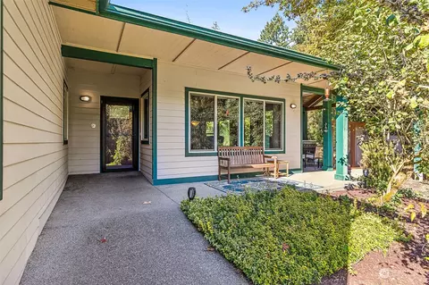 5641 Rehklau Rd SE, Olympia, WA 98513