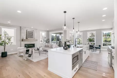Kitchen - 20214 94th Dr NE, Bothell, WA 98011 photo 1 of 3