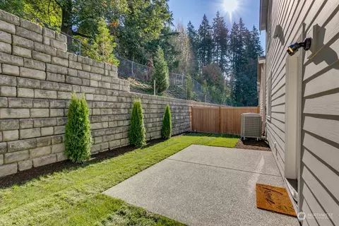 Exterior - 20214 94th Dr NE, Bothell, WA 98011 photo 5 of 6