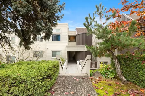 7439 Old Redmond Rd #318, Redmond, WA 98052