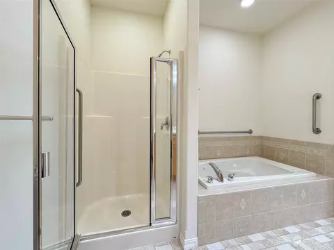 Bath - 441 Big Leaf Ct, Sequim, WA 98382 photo 3 of 6