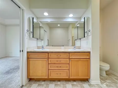 Bath - 441 Big Leaf Ct, Sequim, WA 98382 photo 6 of 6