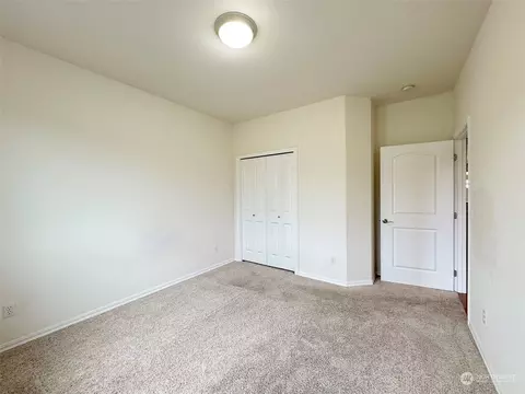 Bedroom - 441 Big Leaf Ct, Sequim, WA 98382 photo 2 of 10