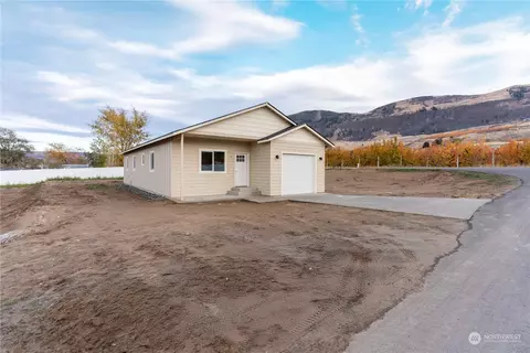 14 Lavon Ln, Malaga, WA 98828