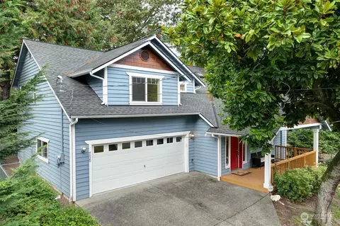 4020 NE 174th St S, Lake Forest Park, WA 98155