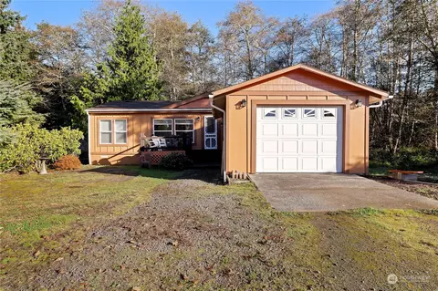 1707 324th Pl, Ocean Park, WA 98640