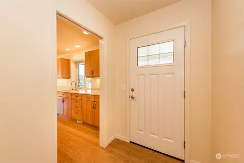 994 N Minstrel Rd, Sequim, WA 98382 photo 5