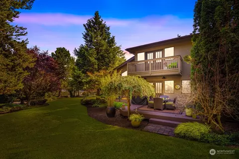 15914 Larch Way, Lynnwood, WA 98087
