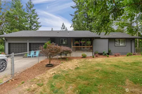 244 Astro Dr, Kelso, WA 98626