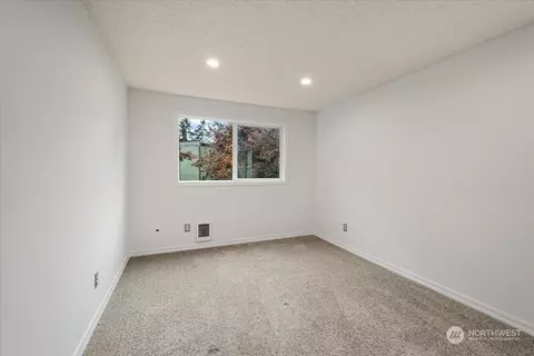 Bedroom - 13011 E Gibson Rd #P228, Everett, WA 98204 photo 1 of 5