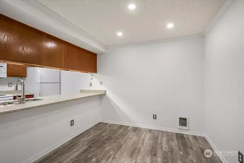 Dining - 13011 E Gibson Rd #P228, Everett, WA 98204 photo 1 of 1
