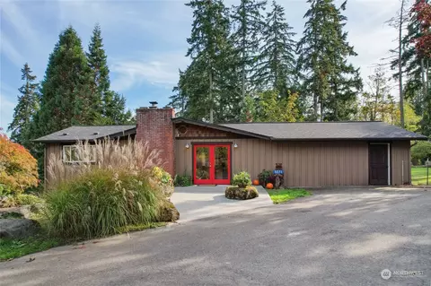 5071 New Sweden Ave NE, Bainbridge Island, WA 98110