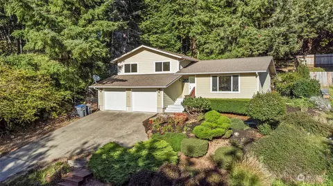 281 E Shorecrest Dr, Shelton, WA 98584
