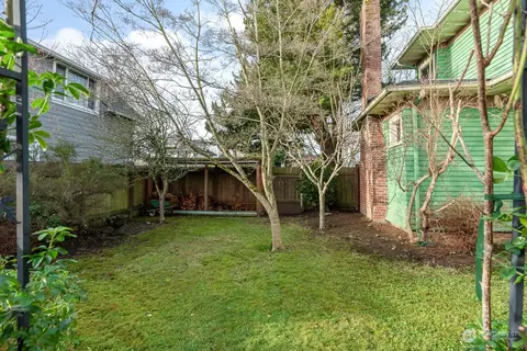 Exterior - 1705 Colby Ave, Everett, WA 98201 photo 9 of 9