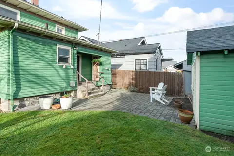 Exterior - 1705 Colby Ave, Everett, WA 98201 photo 5 of 9