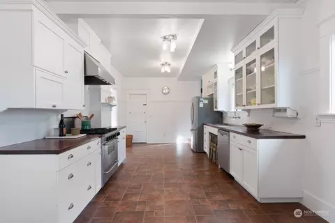 Kitchen - 1705 Colby Ave, Everett, WA 98201 photo 1 of 5