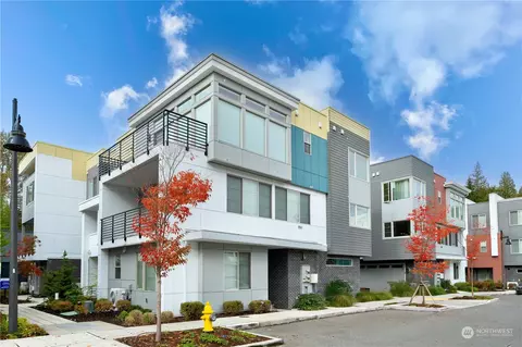 11517 117th Ln NE #3, Kirkland, WA 98034