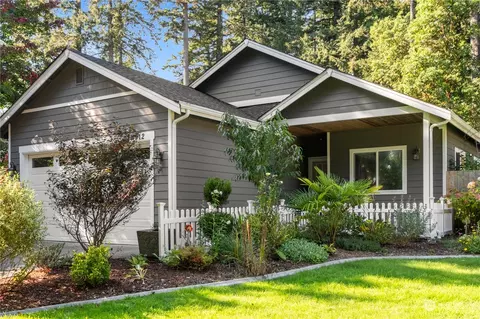 1912 Lake Dr SW, Lakebay, WA 98349