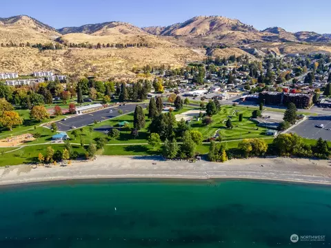130 E Gibson Ave, Chelan, WA 98816 photo 12